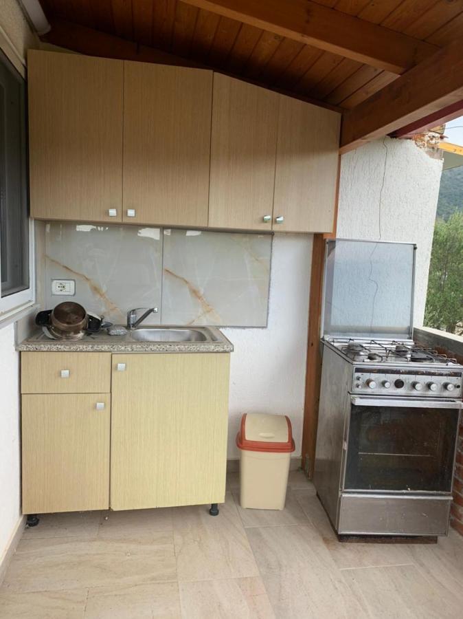 Отель Denaj House Химара Экстерьер фото